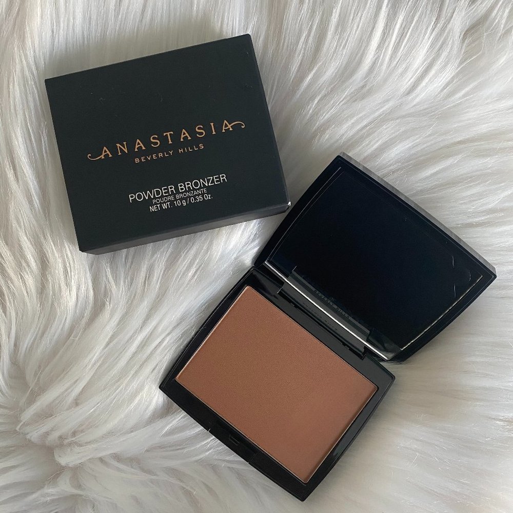 Anastasia Beverly Hills powder bronzer